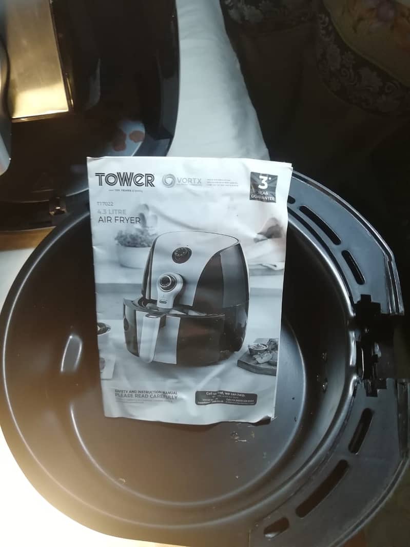 Tower T17022 Vortx Manual Air Fryer with Rapid Air Circulation 17