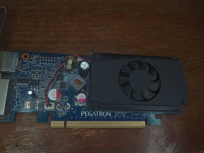 DDR3 GRAPHIC CARD FOR SALE. 2