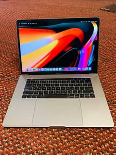 MacBook Pro Retina, 15-inch, 2017 ( 2 GB Graphic Card ) 0