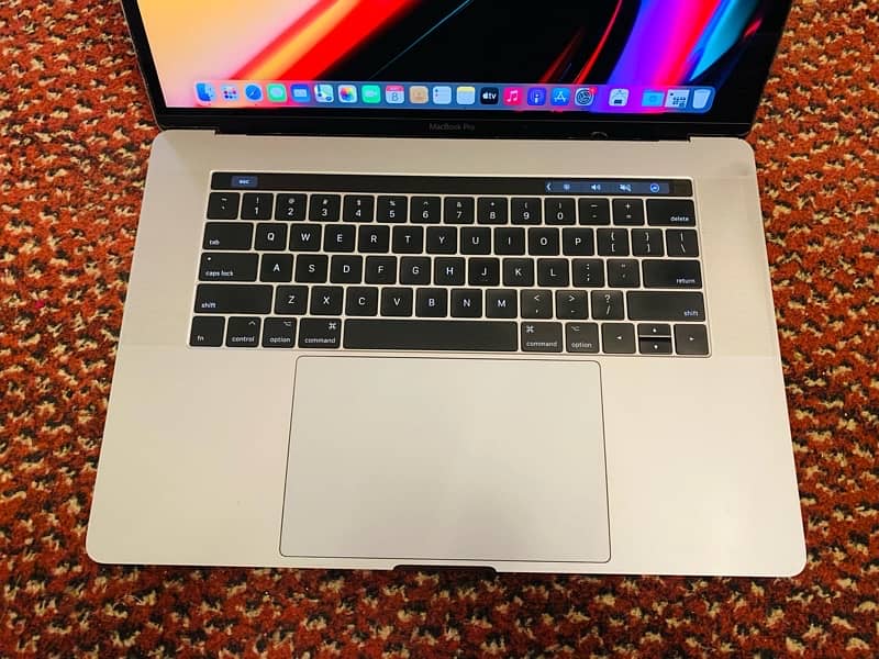MacBook Pro Retina, 15-inch, 2017 ( 2 GB Graphic Card ) 2