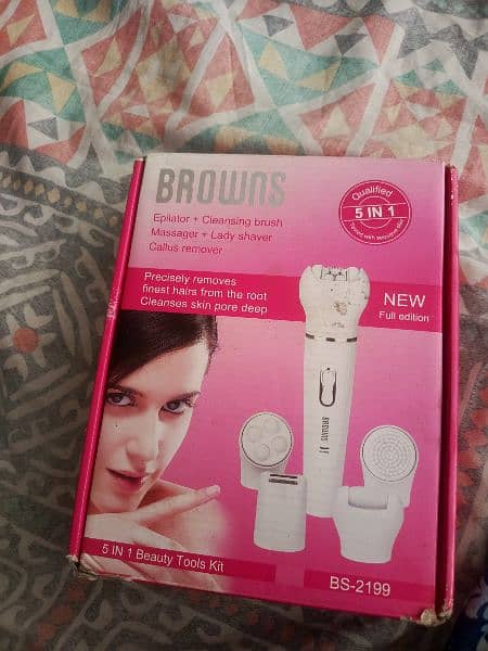 5 IN 1 Beauty Tools Kit 1