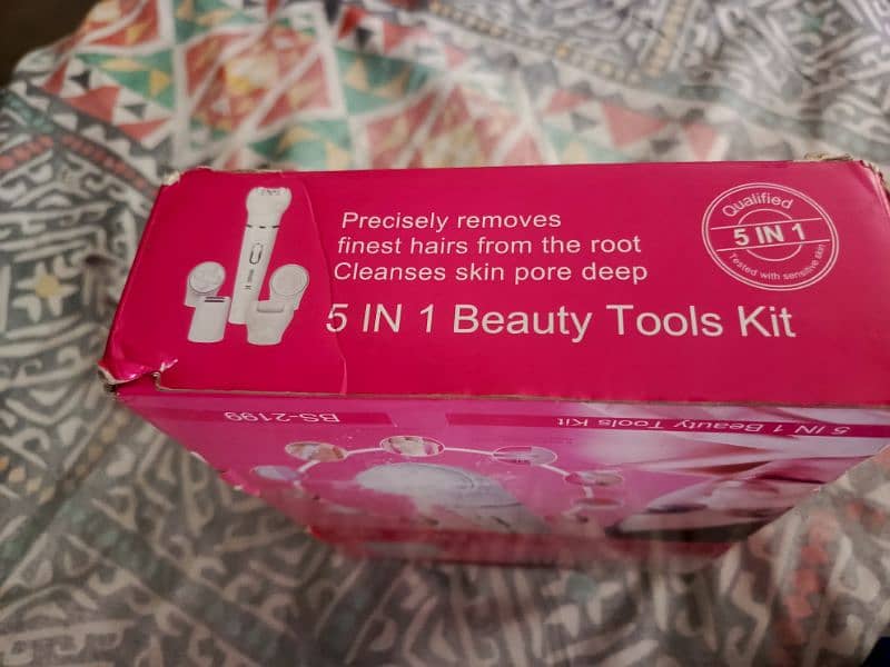 5 IN 1 Beauty Tools Kit 6