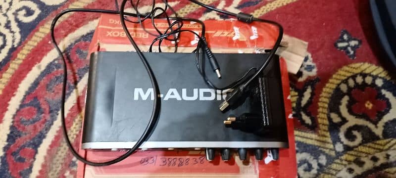 M-Audio Fast Track Ultra High Speed 8×8 USB 2.0 interface 3
