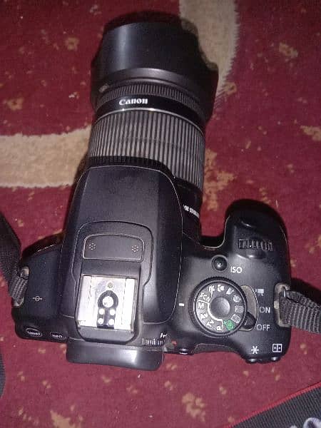 canon 700d camera with 18-55 lense ,2 battery,32gb card and charger 0