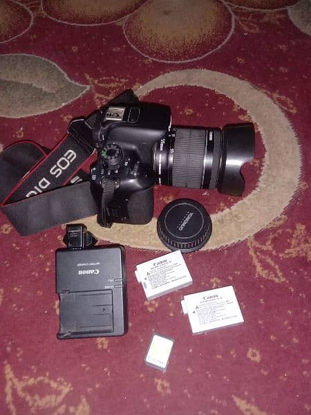 canon 700d camera with 18-55 lense ,2 battery,32gb card and charger 2
