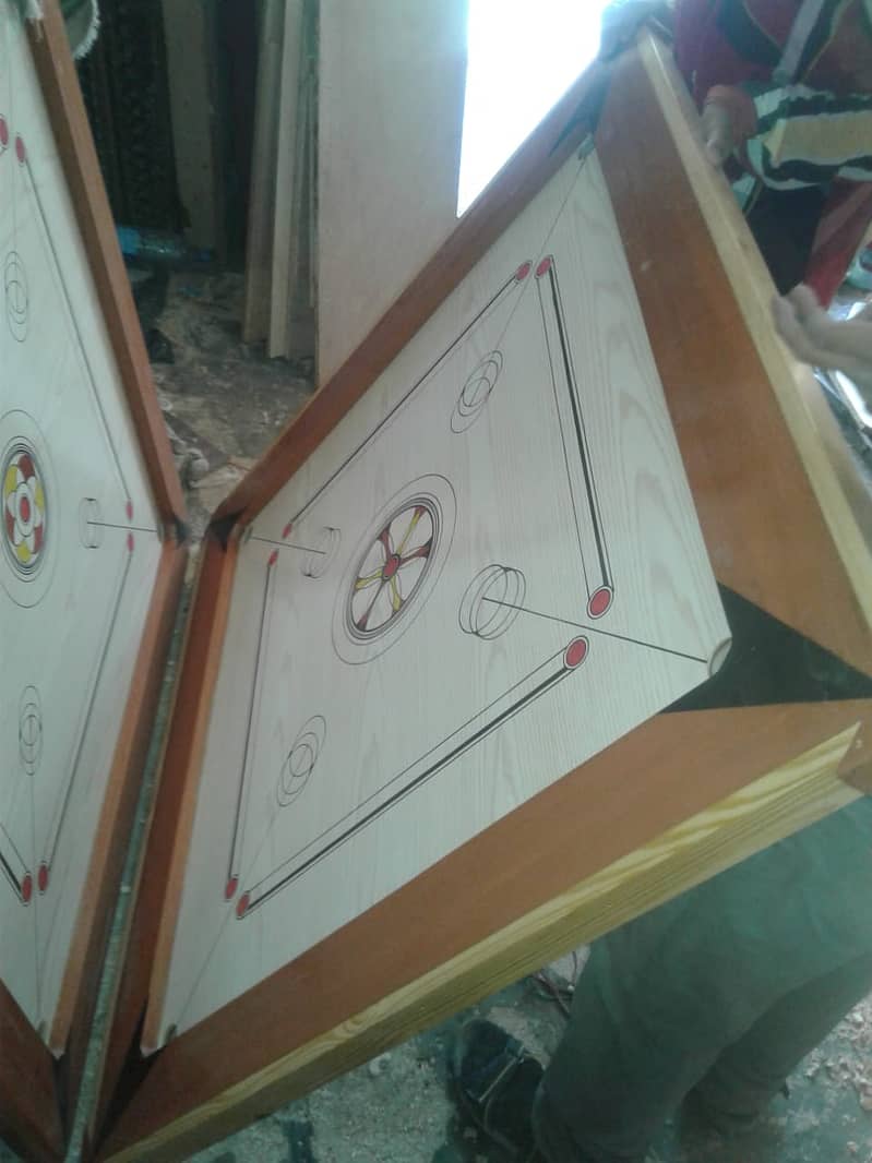 Dabbo,Carrom boards,Ludo/chess table,etc on wholesale price 3