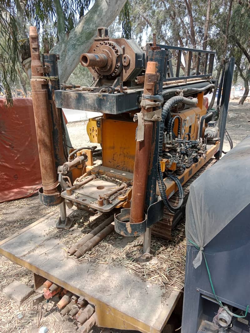 Drilling Rig with Compressor 3