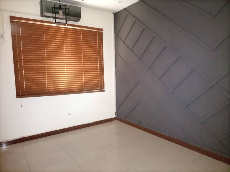 12 Marla Triple Storey Furnished With Basement Facing Park House For RENT In Johar Town Near To Doctor Hospital 3