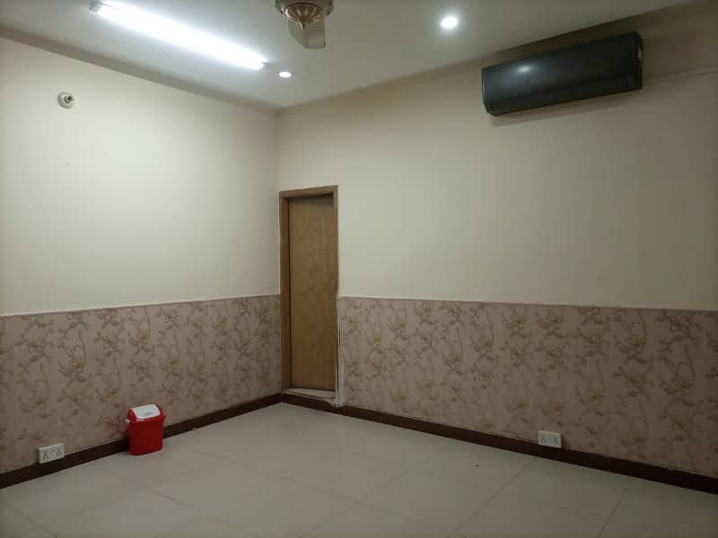 12 Marla Triple Storey Furnished With Basement Facing Park House For RENT In Johar Town Near To Doctor Hospital 4