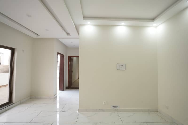 15 Marla Brand New Brig House For Rent In Sector-S Near To Park Facing Ring Road 9