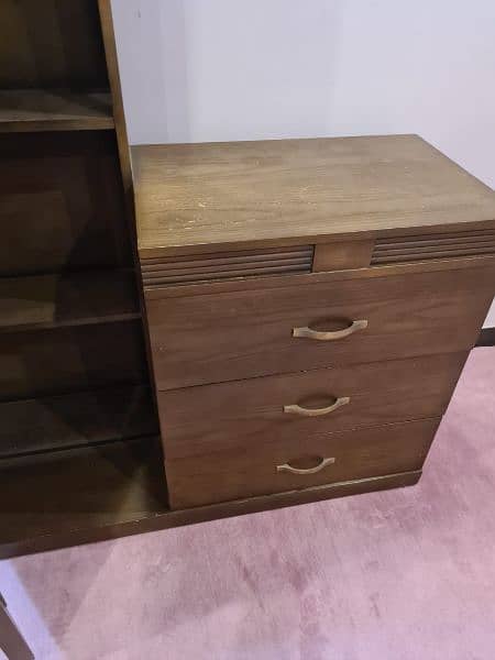 Wooden Dressing Table with Mirror and drawers 1