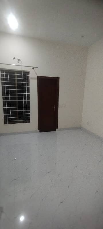 5 Marla Brand New House For RENT In Johar Town Hot Location 8