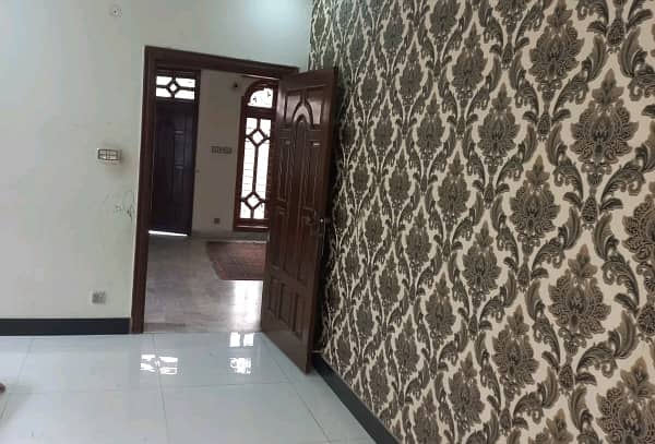 1 Kanal House In Model Town For rent 6