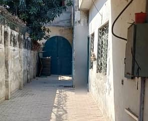 1 Kanal House In Faisal Town Is Available 3