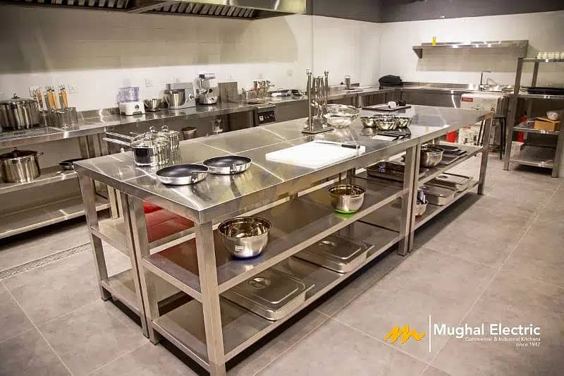 Restaurant Equipments Set up/Kitchen Equipments/Counters/Tables 2