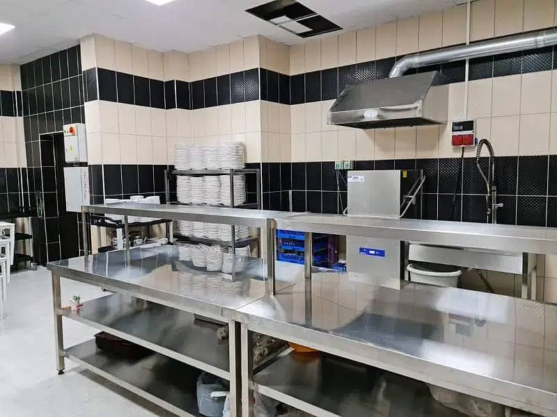 Restaurant Equipments Set up/Kitchen Equipments/Counters/Tables 8