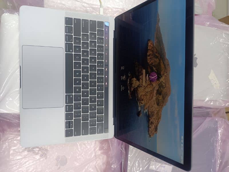 MACBOOK PRO 2019 CTO MODLE 13 INCH TOUCHBAR  I5 Q-C 16GB 512GB 5