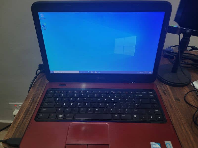 Dell Laptop Inspiron n4050 1