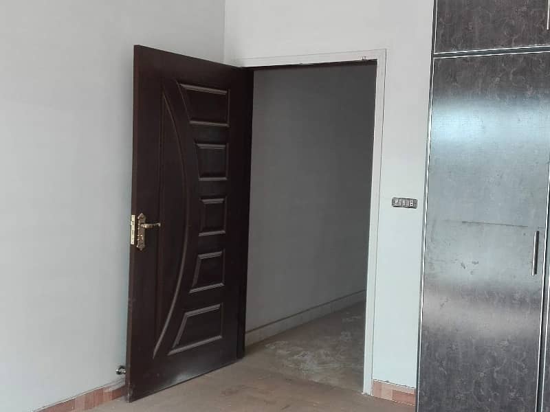 Ideal Building In Faisal Town Available For Rs. 97500000 1