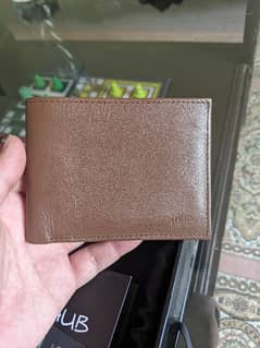 tan color wallet