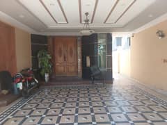 1 Kanal Double Story Building Old House 4 Unit On Main Boulevard Wapda Town Super Hot Location Solid Construction Surrounding International Brands