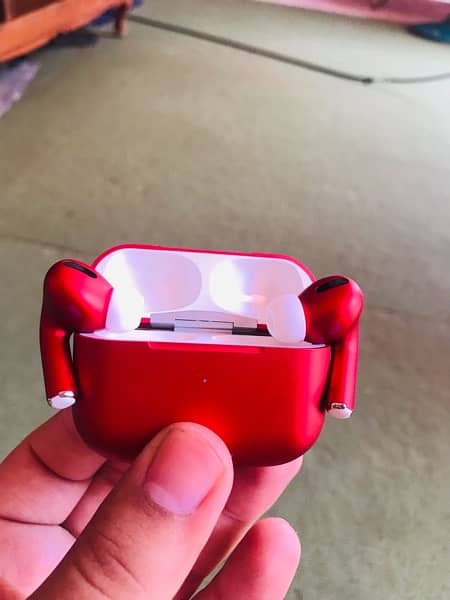 Airpods pro for sale , top quality, negotiable price 5
