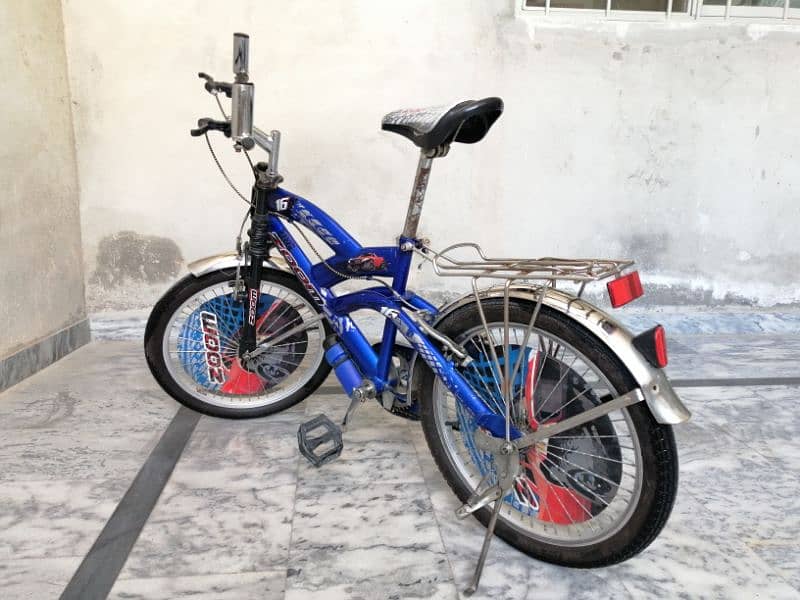 Bicycle for Boys in good condition 9