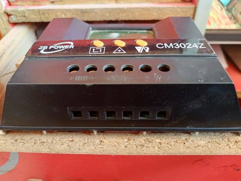 ZB Power Solar Charger Controller 12 volt 4 solar plate support 3