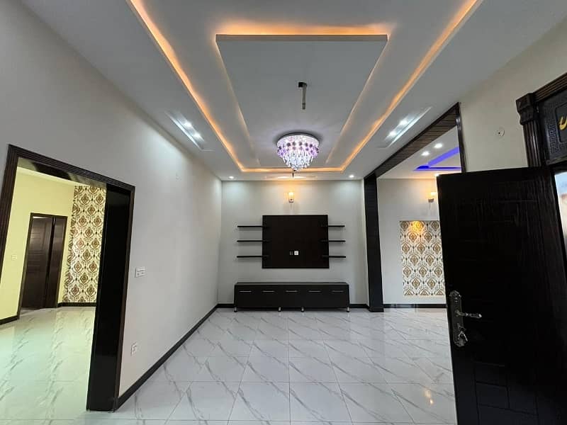 Ideal On Excellent Location 5 Marla House Available In Bahria Nasheman - Iris, Lahore 2