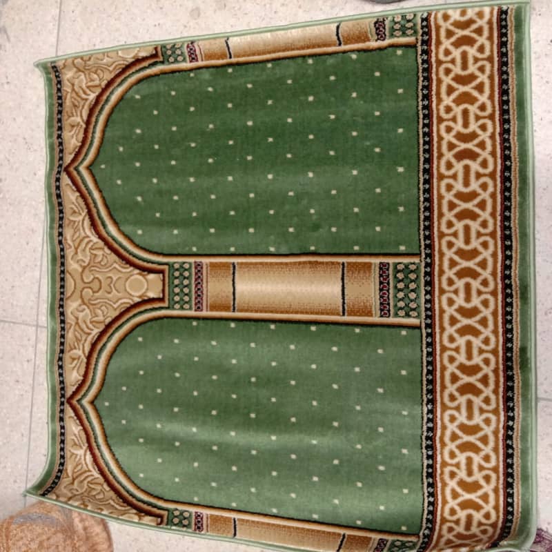 Carpet/Rugs/kaleen/prayer mat/masjid carpet/artificial grass carpets 3