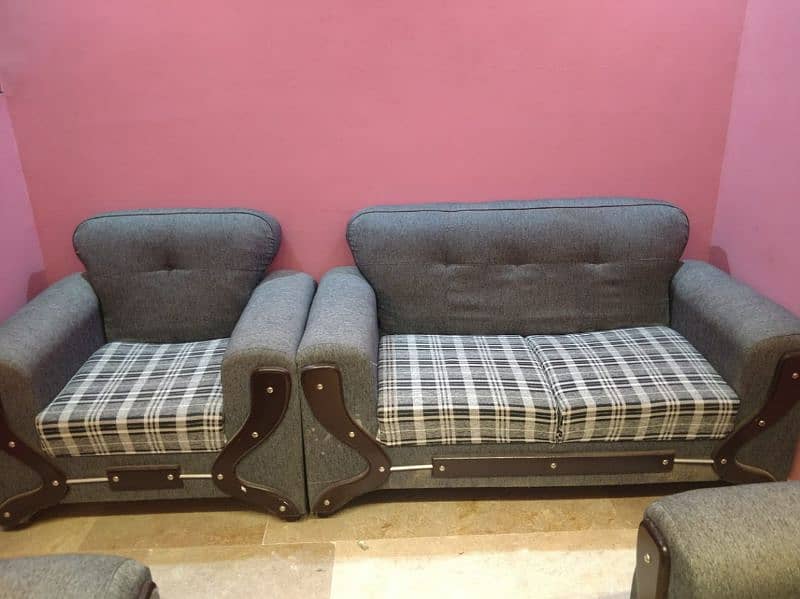 Sofa set 5 seater good condition 1