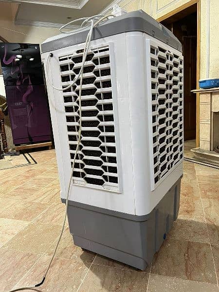 Canon Air Cooler With Ice bank 5