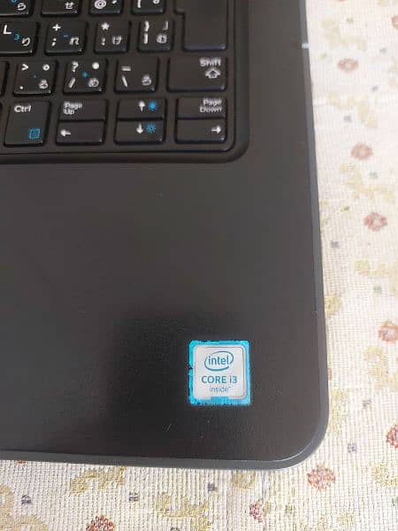 DELL Beautiful Laptop i3 6th Generation 4