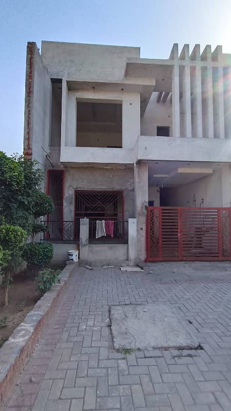 5 Marla Gray Structure House for sale in Amir Town Faisalabad 0