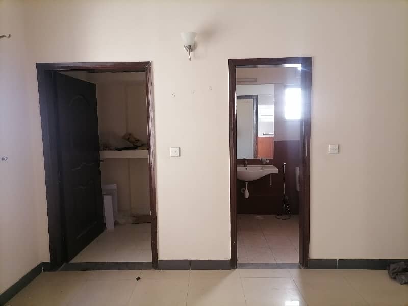 Ideal West Open Flat For sale In Askari 5 - Sector E 0