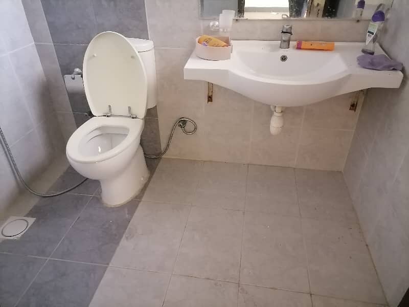 Ideal West Open Flat For sale In Askari 5 - Sector E 3