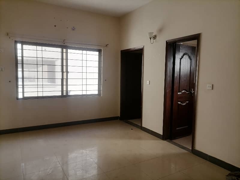 You Can Find A Gorgeous West Open Flat For sale In Askari 5 - Sector E 4