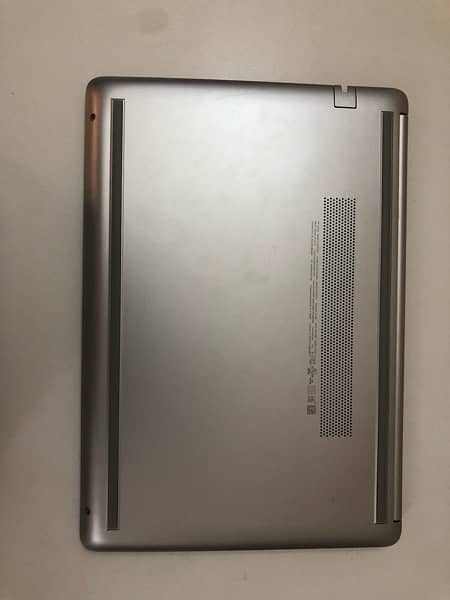 HP 8 generation core i3 mint condition 6