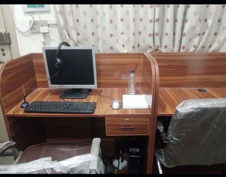 New office work station for sale just one month use price negotiable 1