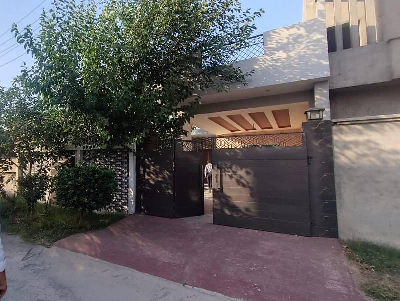 10 Marla house for sale in University Town Faisalabad 0