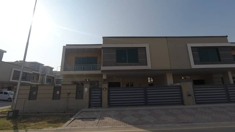 Premium 375 Square Yards House Is Available For sale In Karachi 7