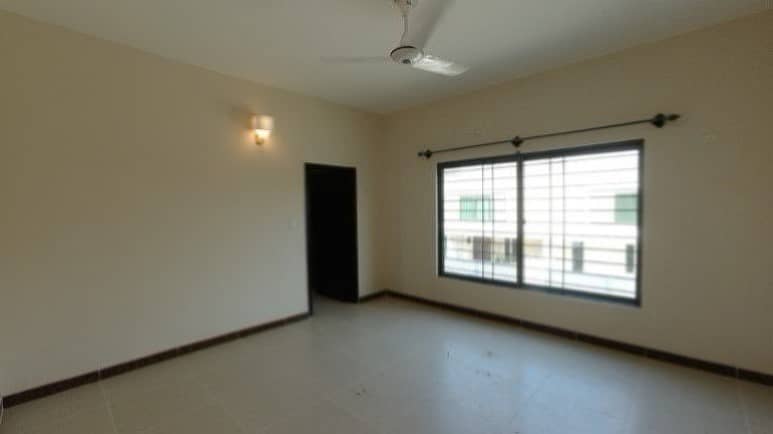 Perfect 375 Square Yards House In Askari 5 For sale 13