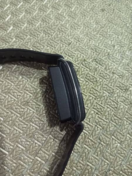 huawei honor band 2 with charger 2