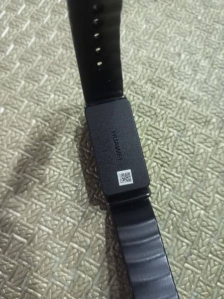 huawei honor band 2 with charger 3