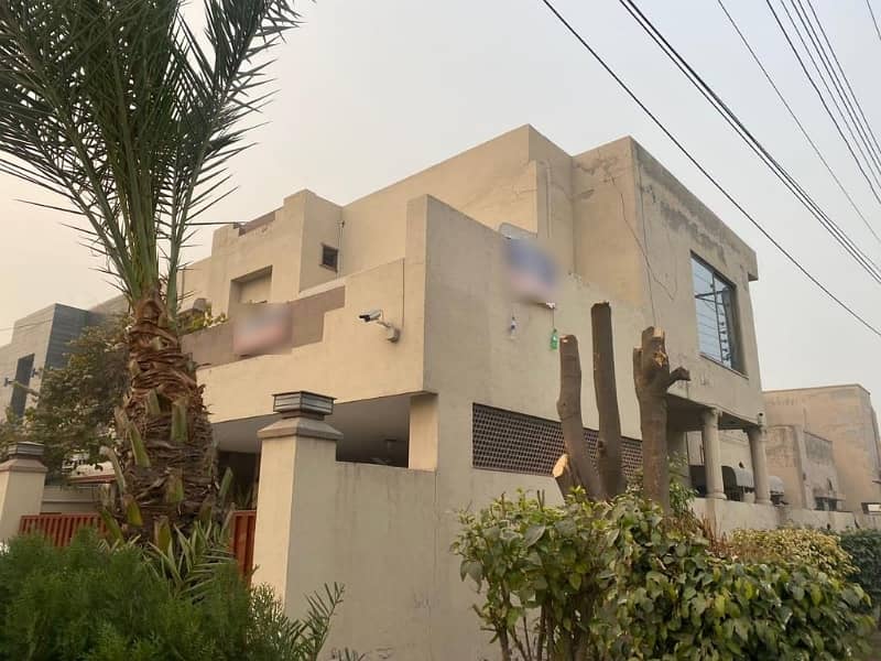 Corner House For sale In Johar Town Phase 1 - Block A2 1