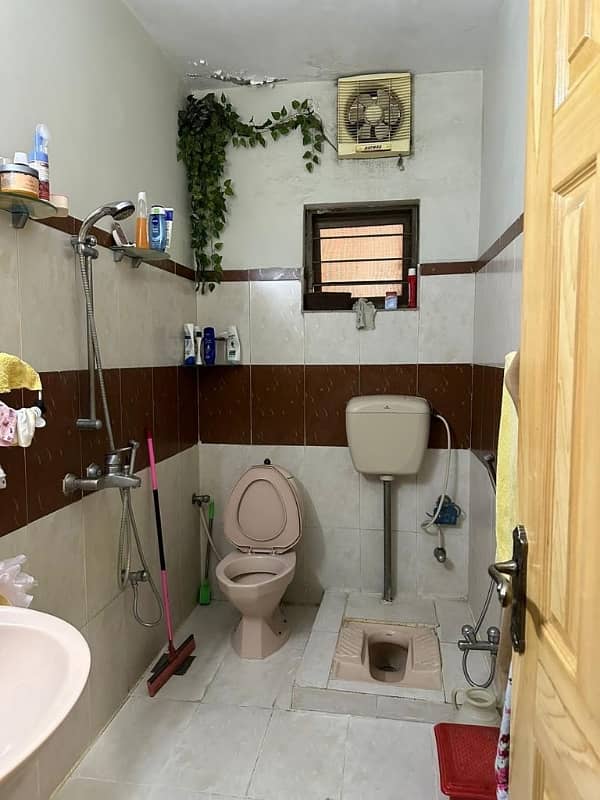 Corner House For sale In Johar Town Phase 1 - Block A2 13