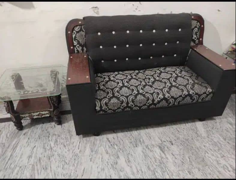 Sofa plus glass top set for slae in good condition w 0