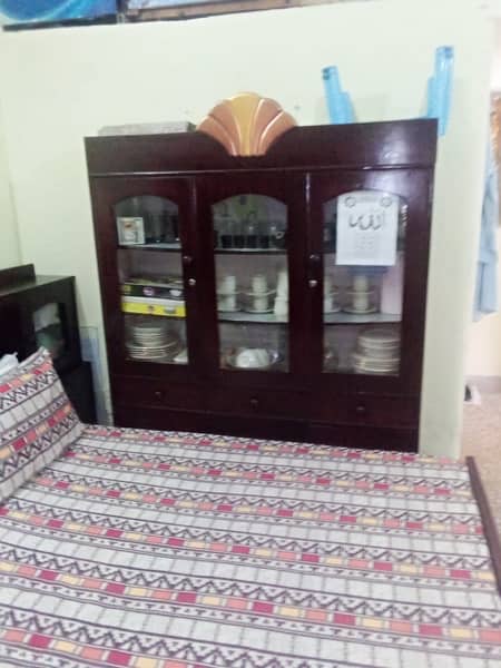 bed sofa dressing table crockery cabinet bartano wali almari 2