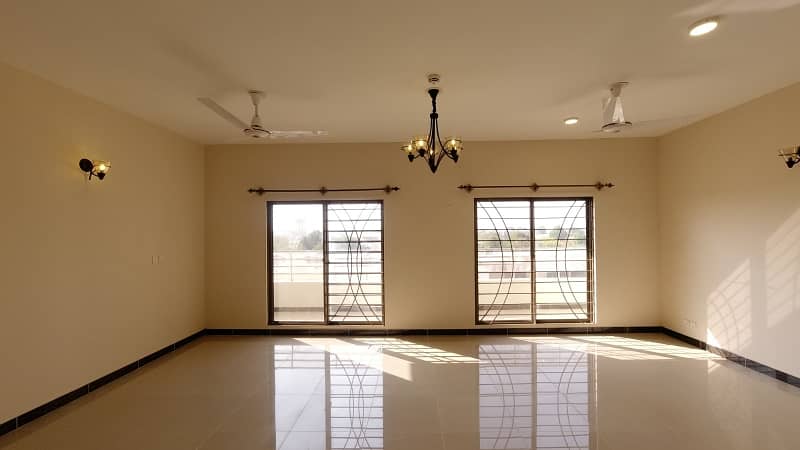 Stunning 2741 Square Feet Flat In Askari 5 - Sector J Available 0