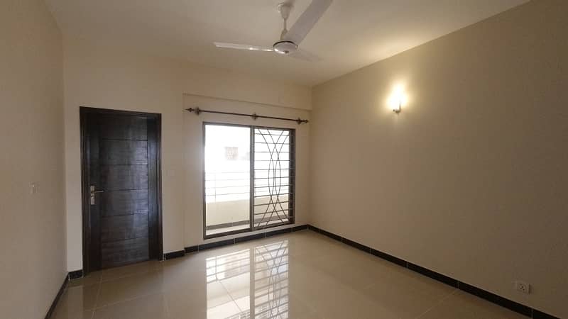 Stunning 2741 Square Feet Flat In Askari 5 - Sector J Available 2